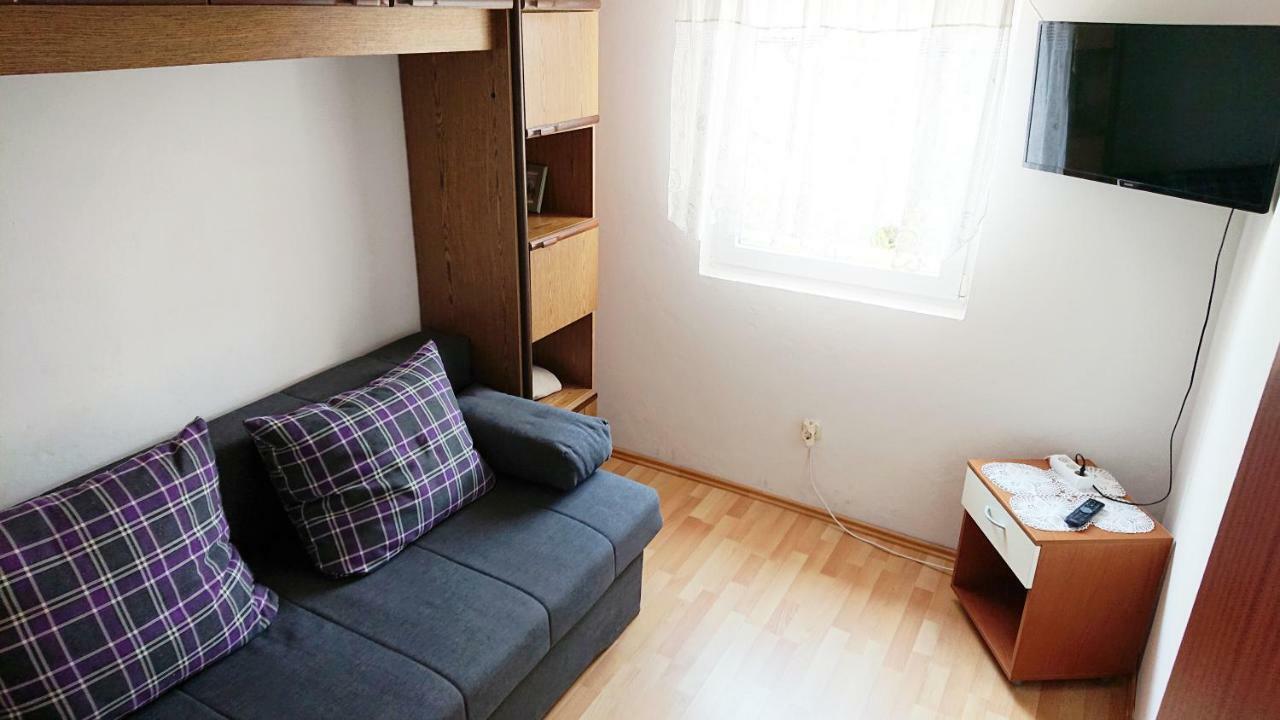 Apartman Ivanka Apartment Vir Ngoại thất bức ảnh
