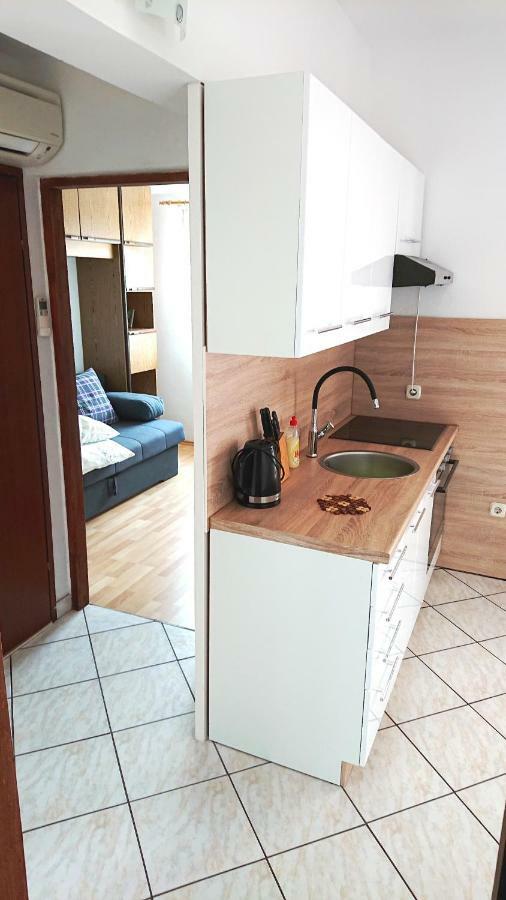 Apartman Ivanka Apartment Vir Ngoại thất bức ảnh